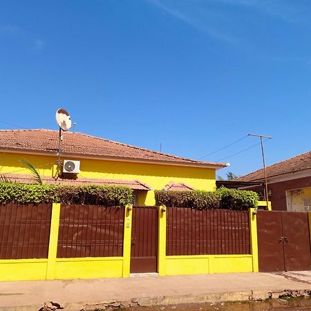 Apartamento Casa Cacheu 2 Apartment Bissau Exterior photo