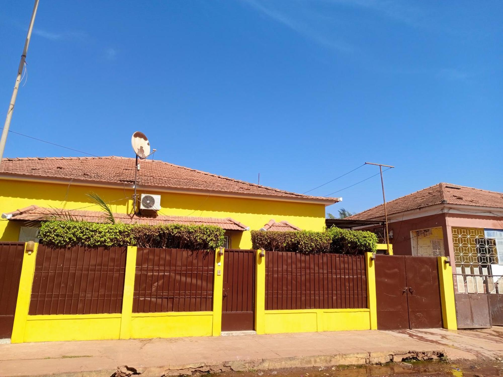 Apartamento Casa Cacheu 2 Apartment Bissau Exterior photo